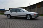 BMW 740i 1992 года (UK)